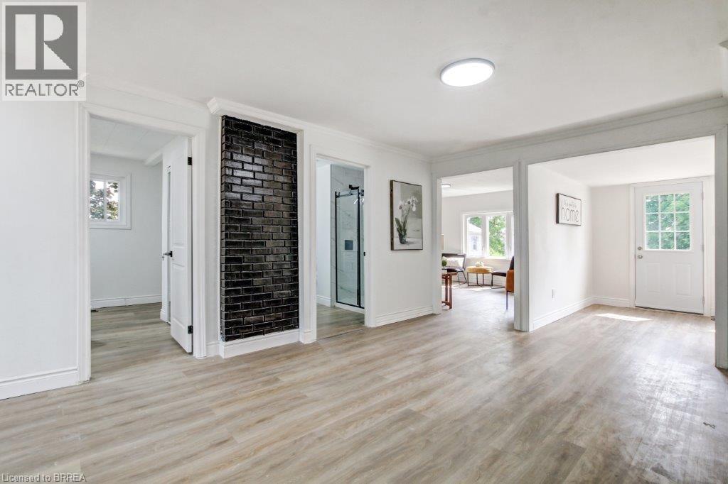 Photo 10 of 23 for 8 Rolph Street N