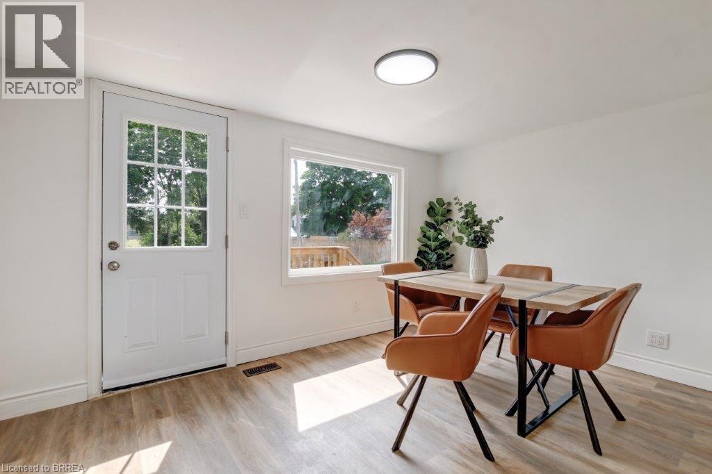 Photo 6 of 23 for 8 Rolph Street N