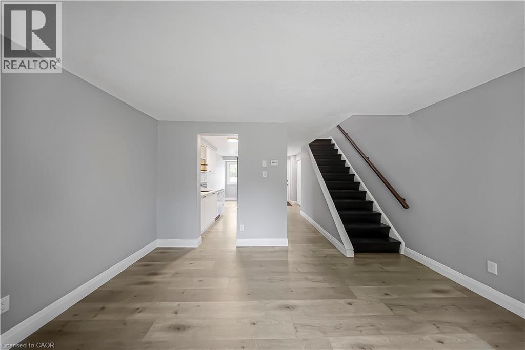 750 Erinbrook Drive Unit# 14, Kitchener, Ontario  N2E 2S7 - Photo 13 - 40753065