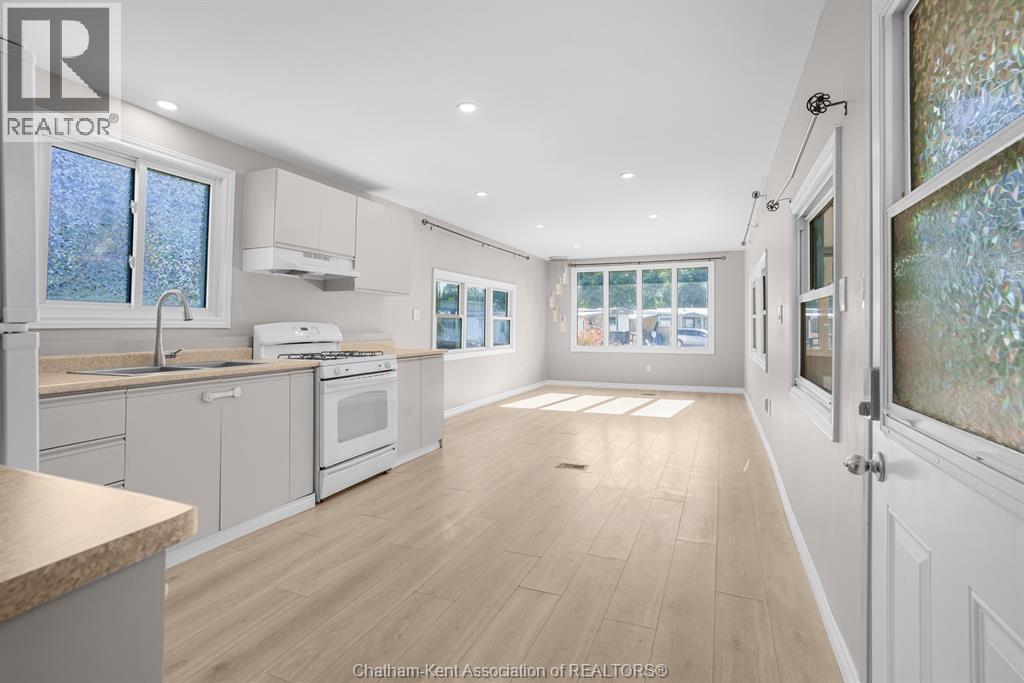 23 REGENCY DRIVE, Chatham, Ontario
