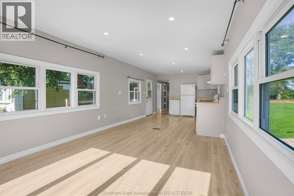 23 Regency Drive, Chatham, Ontario  N7L 4E4 - Photo 7 - 25023314