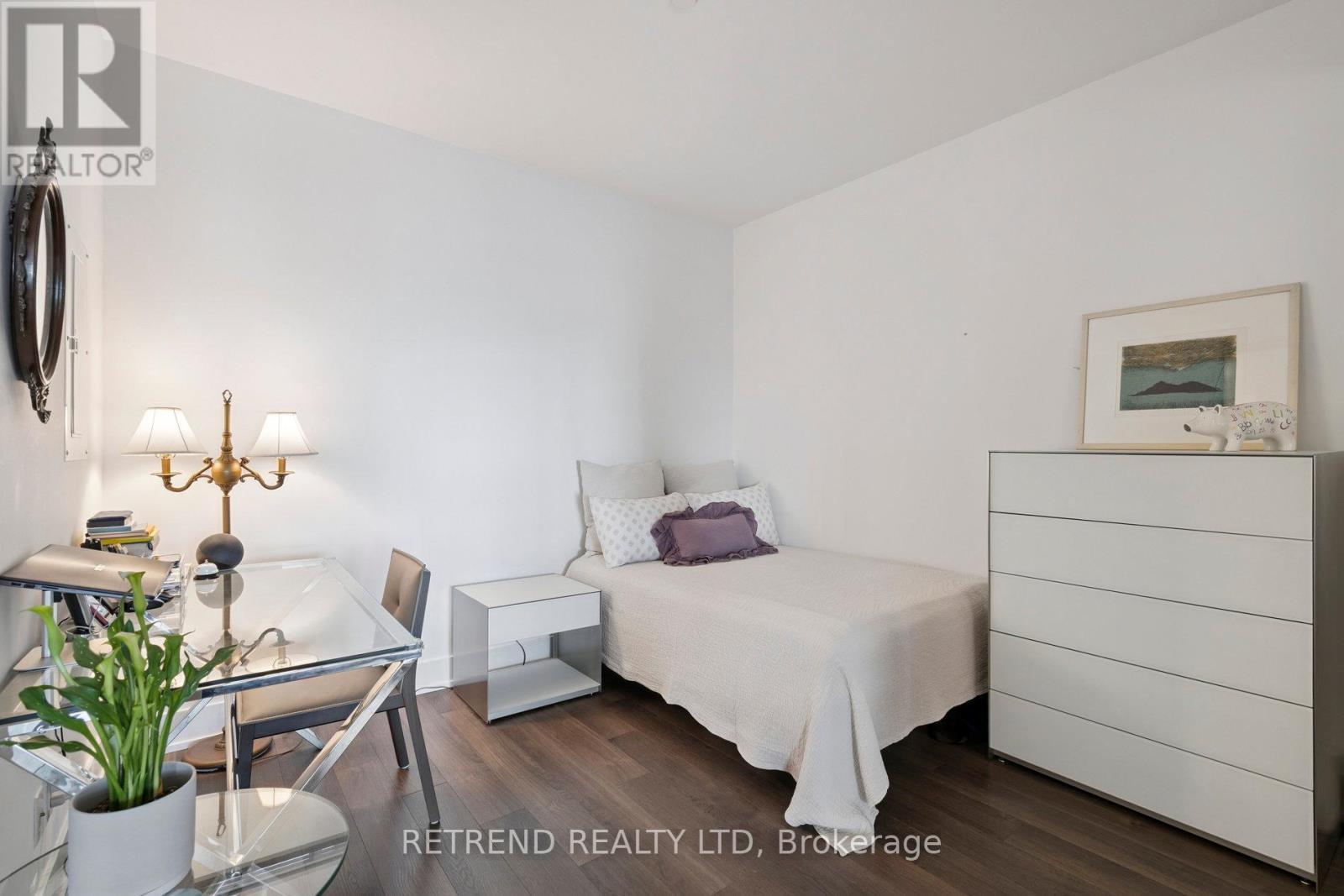 610 - 111 St Clair Avenue W, Toronto, Ontario  M4V 1N5 - Photo 18 - C12459470