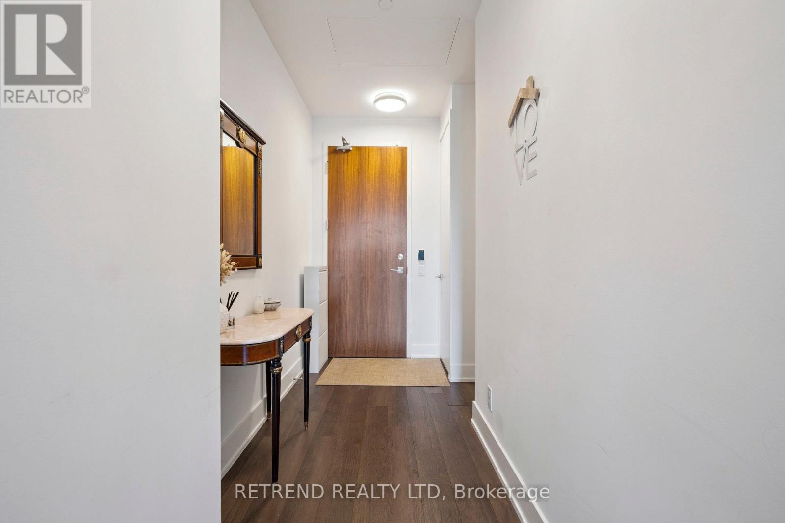 610 - 111 St Clair Avenue W, Toronto, Ontario  M4V 1N5 - Photo 7 - C12459470