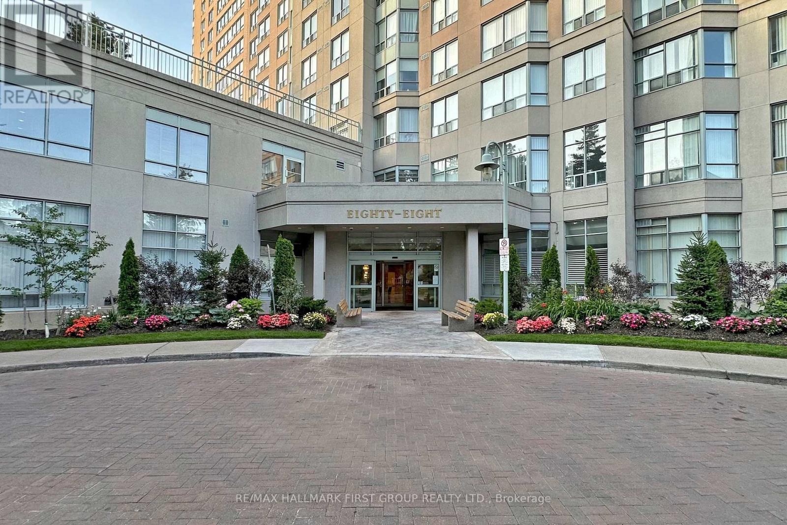 1520 - 88 Corporate Drive, Toronto, Ontario  M1H 3G6 - Photo 2 - E12459444