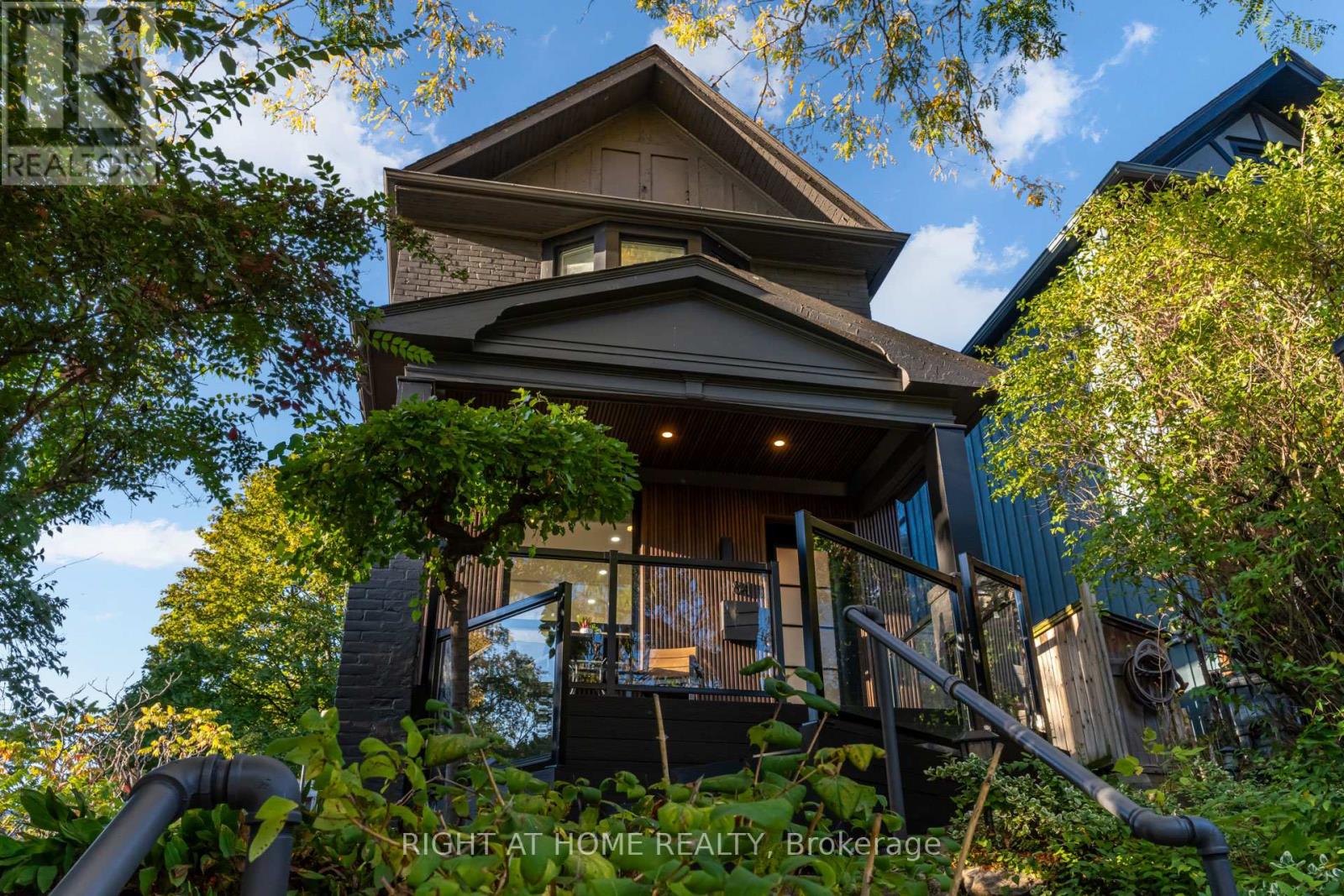 84 Boultbee Avenue, Toronto, Ontario  M4J 1B3 - Photo 2 - E12459468