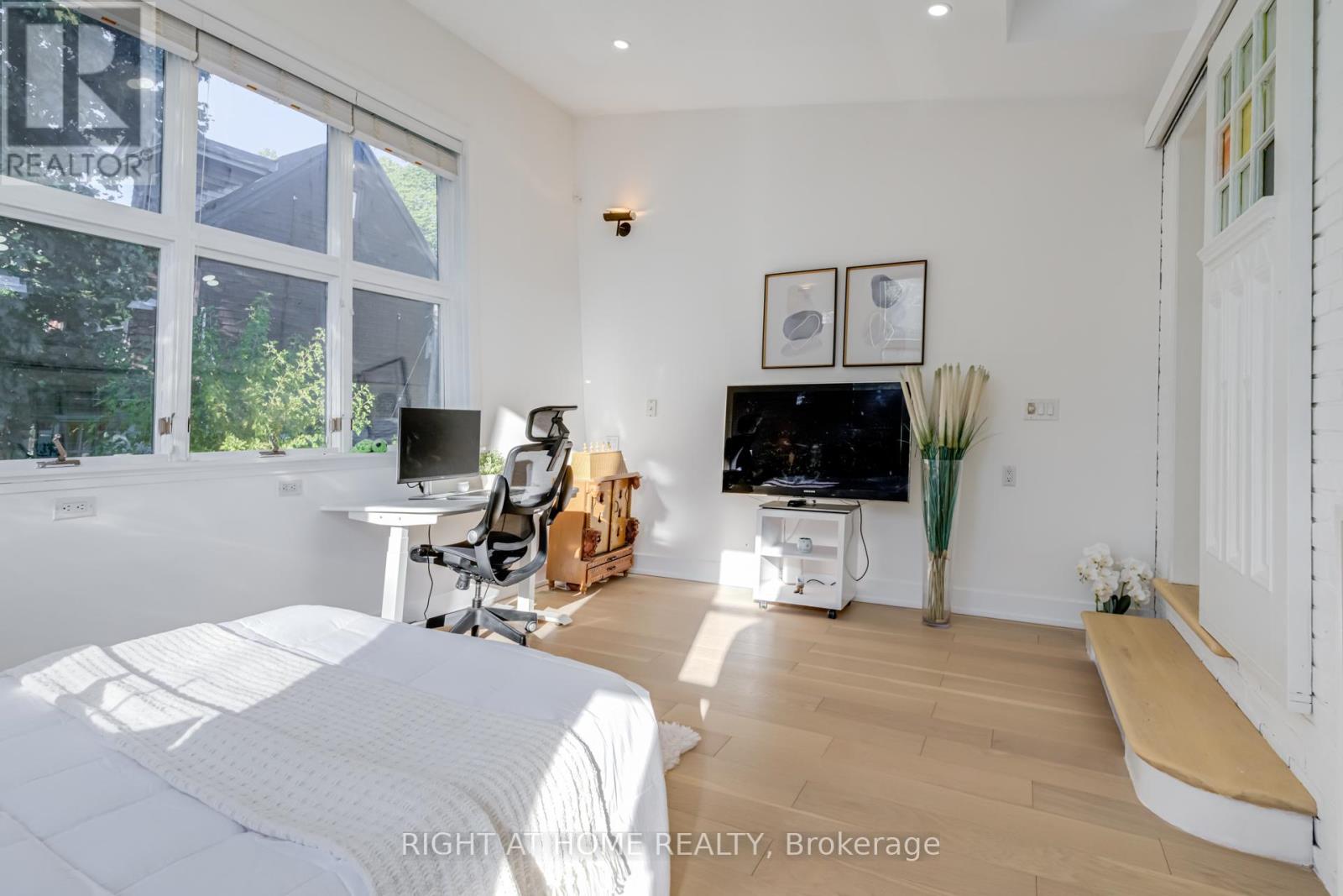 84 Boultbee Avenue, Toronto, Ontario  M4J 1B3 - Photo 27 - E12459468