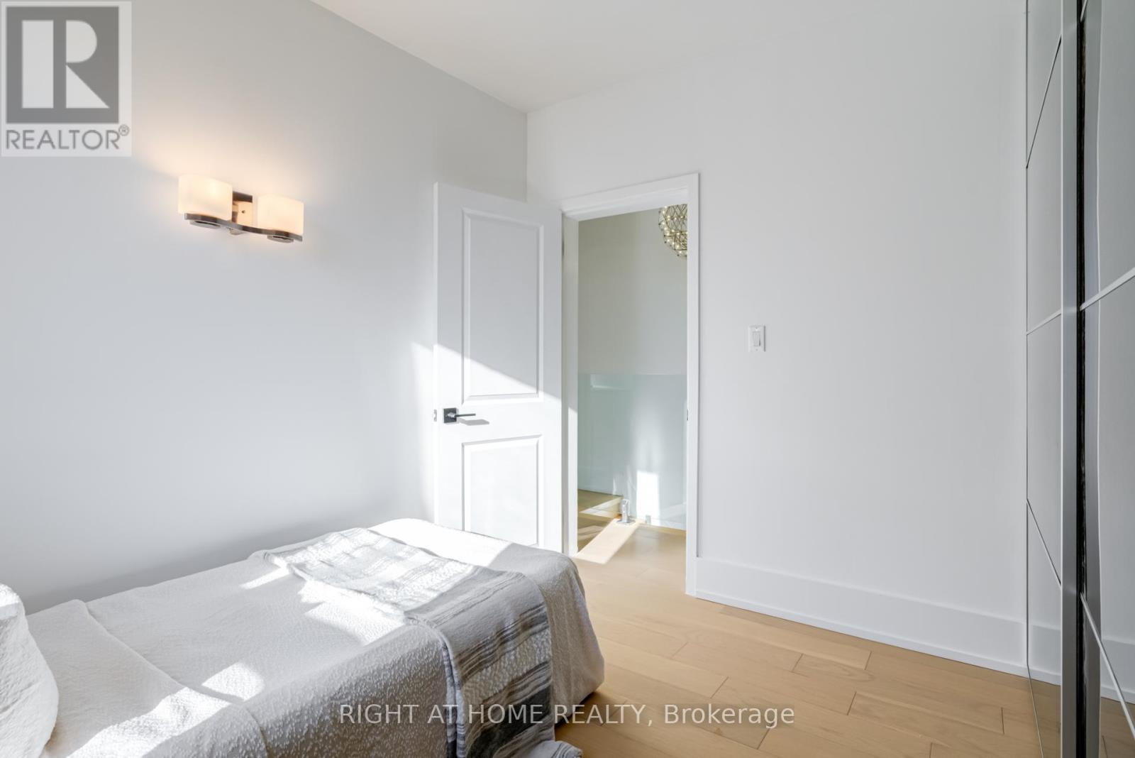 84 Boultbee Avenue, Toronto, Ontario  M4J 1B3 - Photo 33 - E12459468
