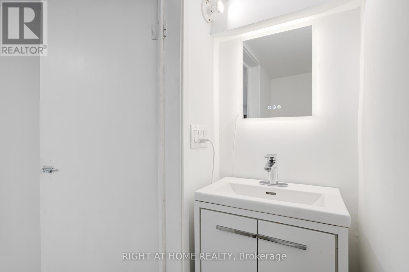 84 Boultbee Avenue, Toronto, Ontario  M4J 1B3 - Photo 42 - E12459468