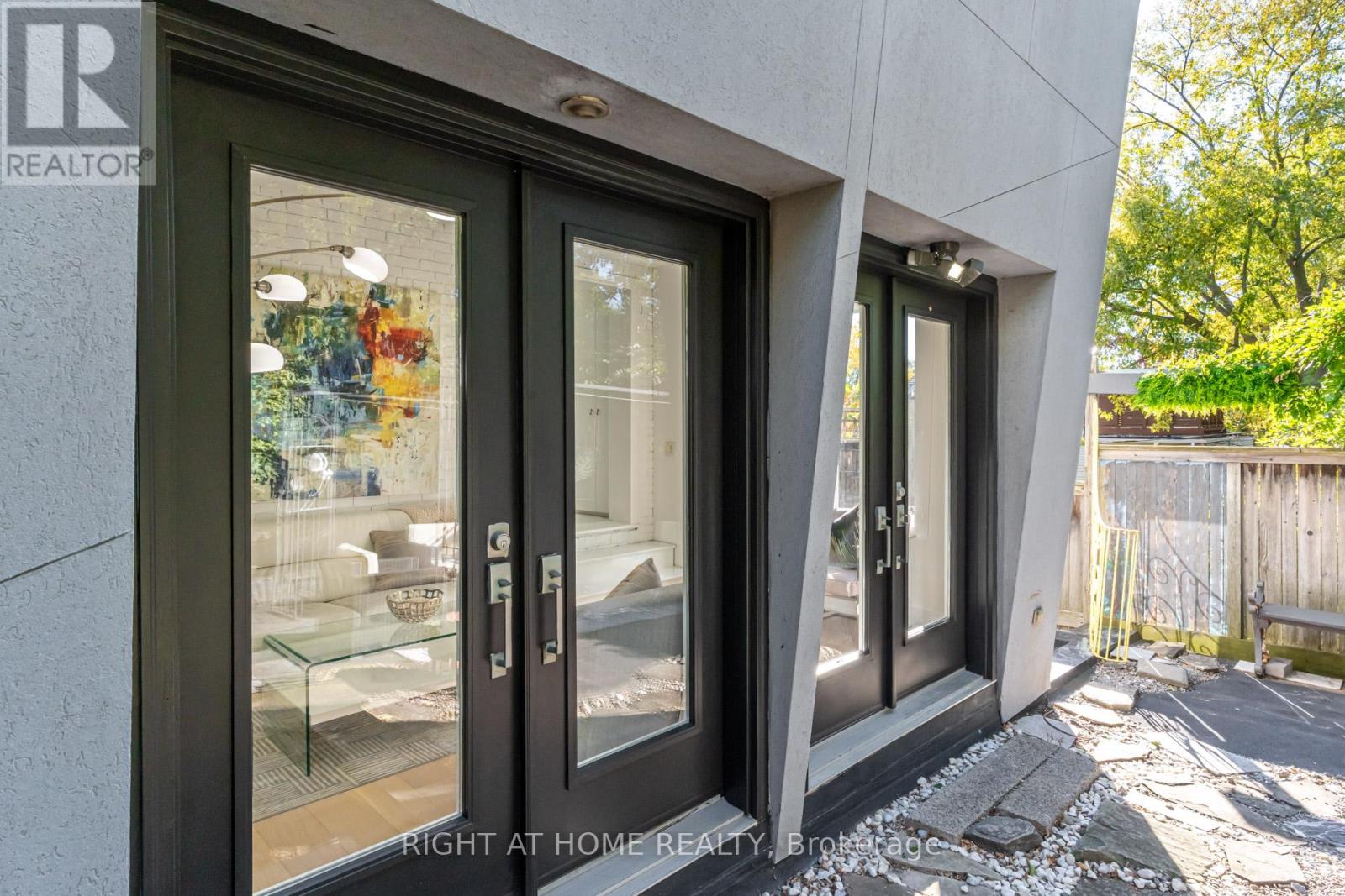 84 Boultbee Avenue, Toronto, Ontario  M4J 1B3 - Photo 44 - E12459468