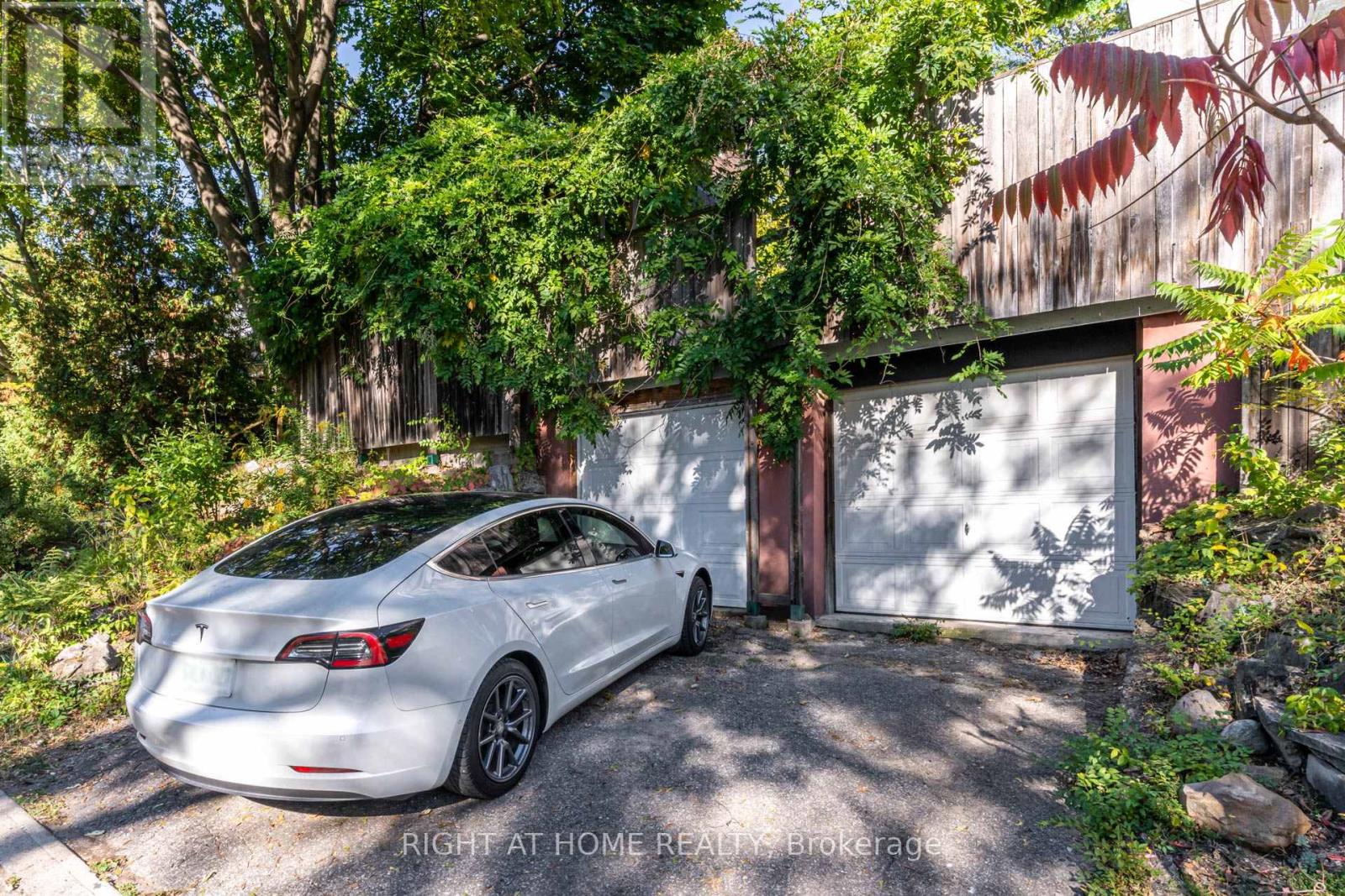84 Boultbee Avenue, Toronto, Ontario  M4J 1B3 - Photo 46 - E12459468