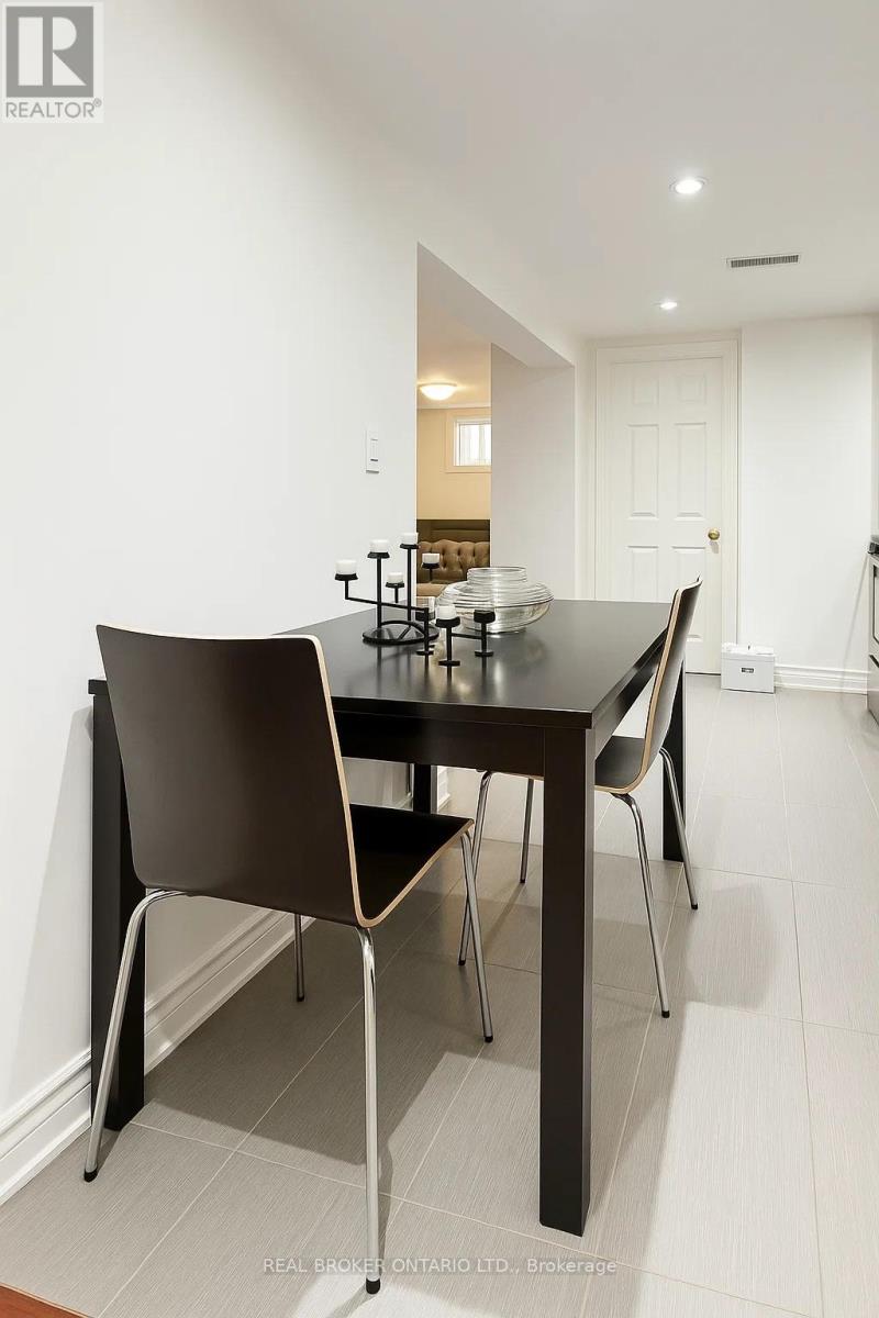 95 Porchester Drive, Toronto, Ontario  M1J 2R4 - Photo 3 - E12459473