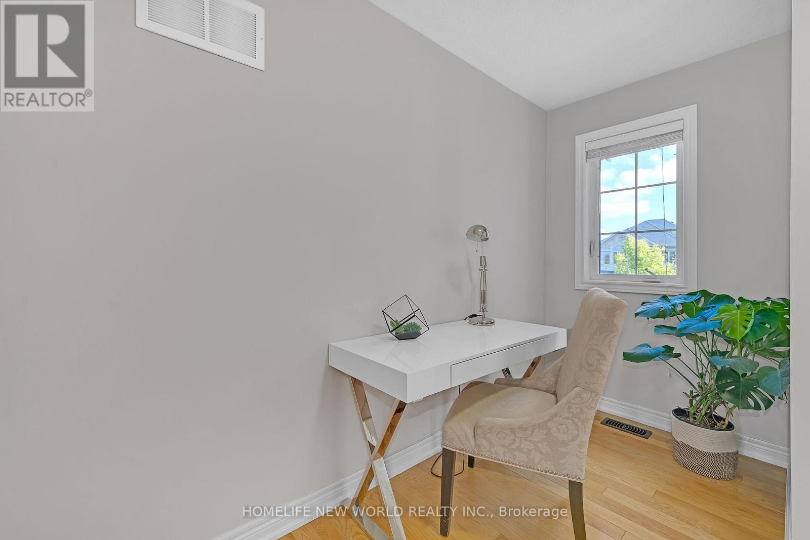 1210 Atkins Drive, Newmarket, Ontario  L3X 0E1 - Photo 16 - N12459438