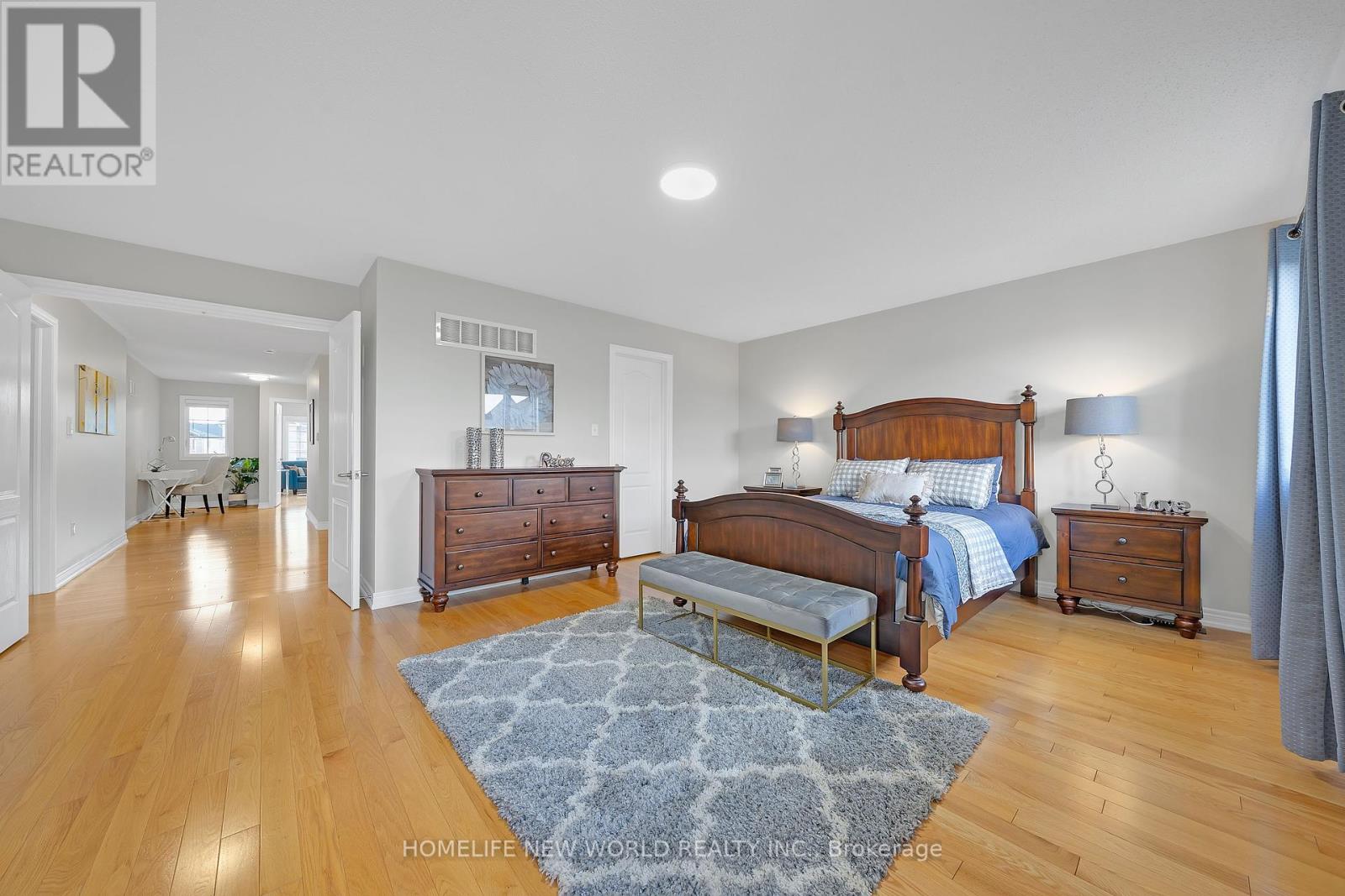 1210 Atkins Drive, Newmarket, Ontario  L3X 0E1 - Photo 24 - N12459438