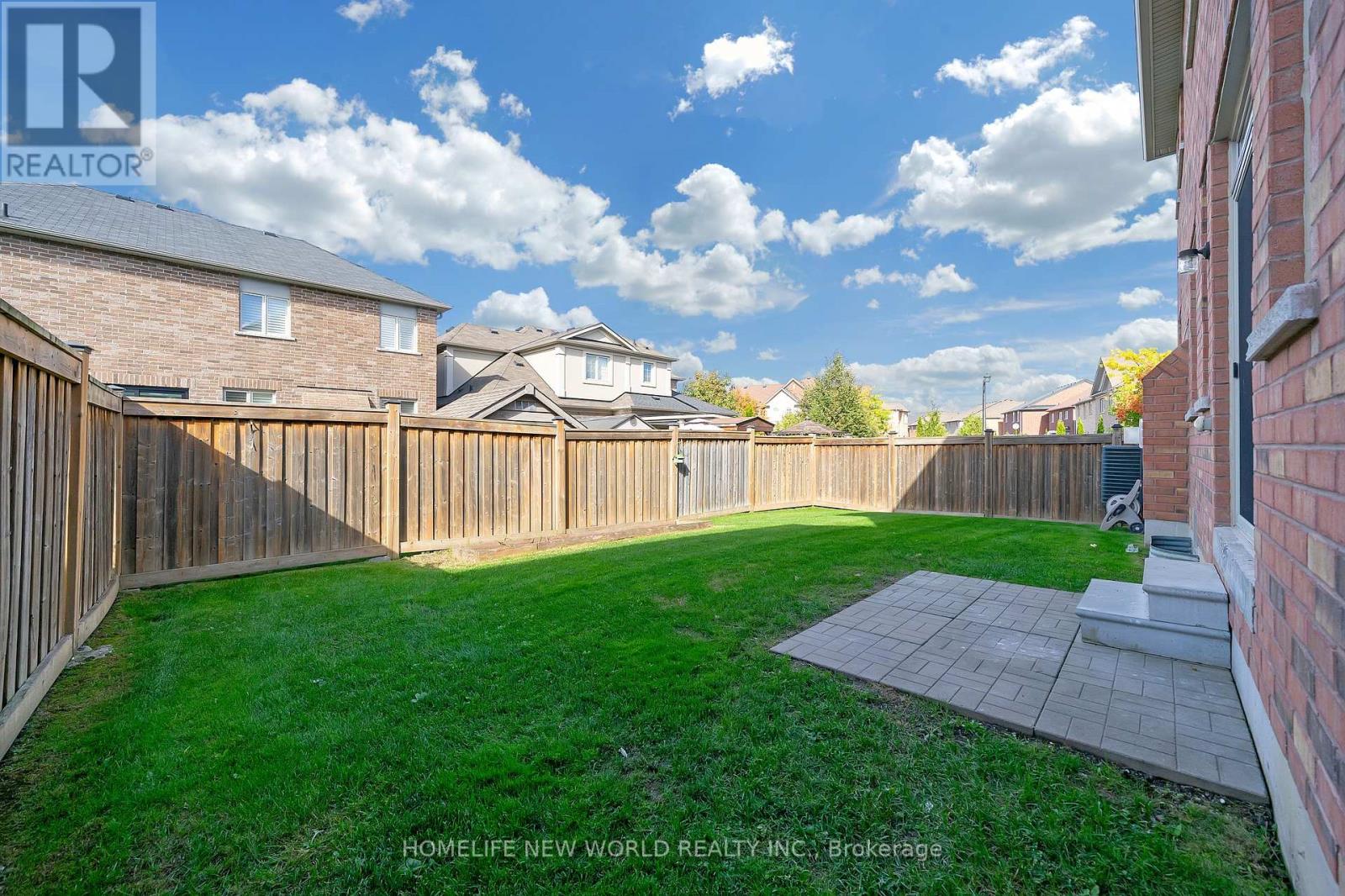 1210 Atkins Drive, Newmarket, Ontario  L3X 0E1 - Photo 26 - N12459438