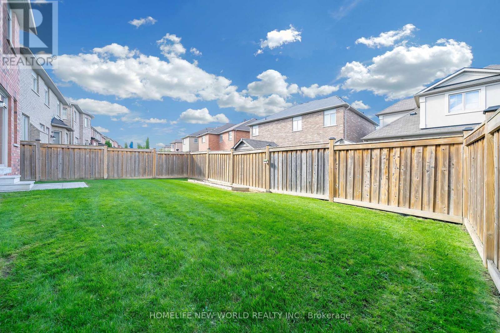 1210 Atkins Drive, Newmarket, Ontario  L3X 0E1 - Photo 27 - N12459438