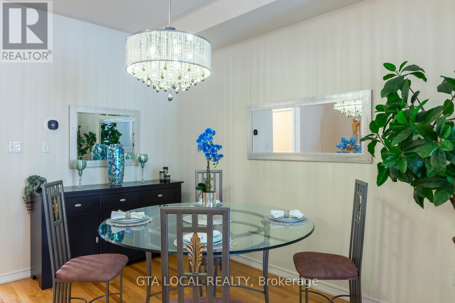 31 - 10 Porter Avenue W, Vaughan, Ontario  L4L 0H1 - Photo 12 - N12459457
