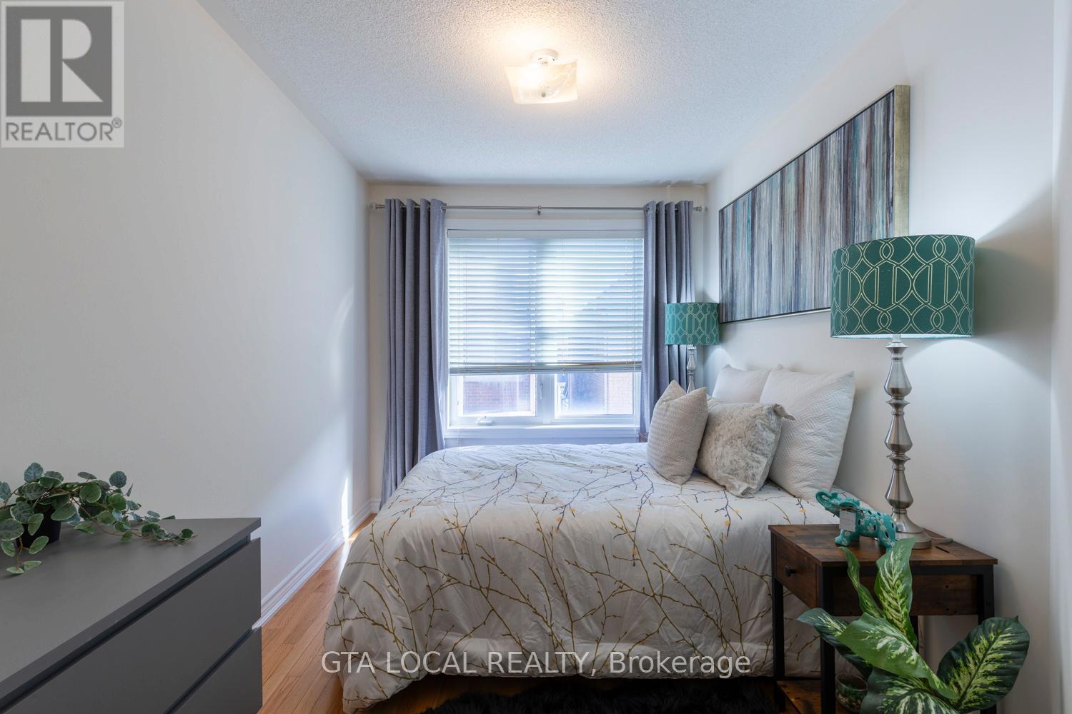 31 - 10 Porter Avenue W, Vaughan, Ontario  L4L 0H1 - Photo 28 - N12459457