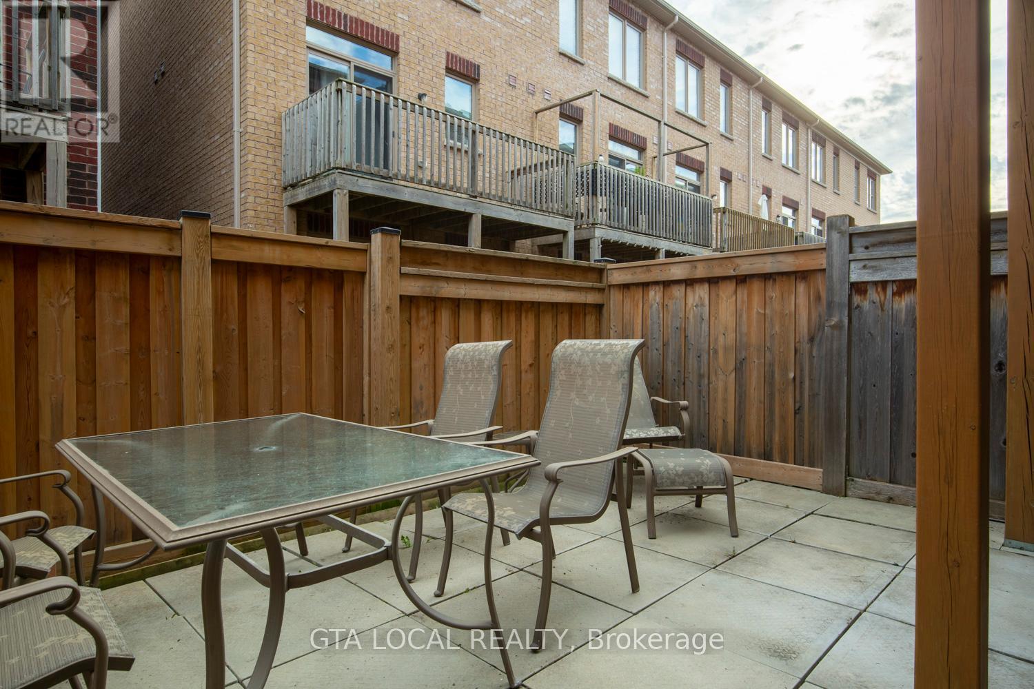 31 - 10 Porter Avenue W, Vaughan, Ontario  L4L 0H1 - Photo 36 - N12459457