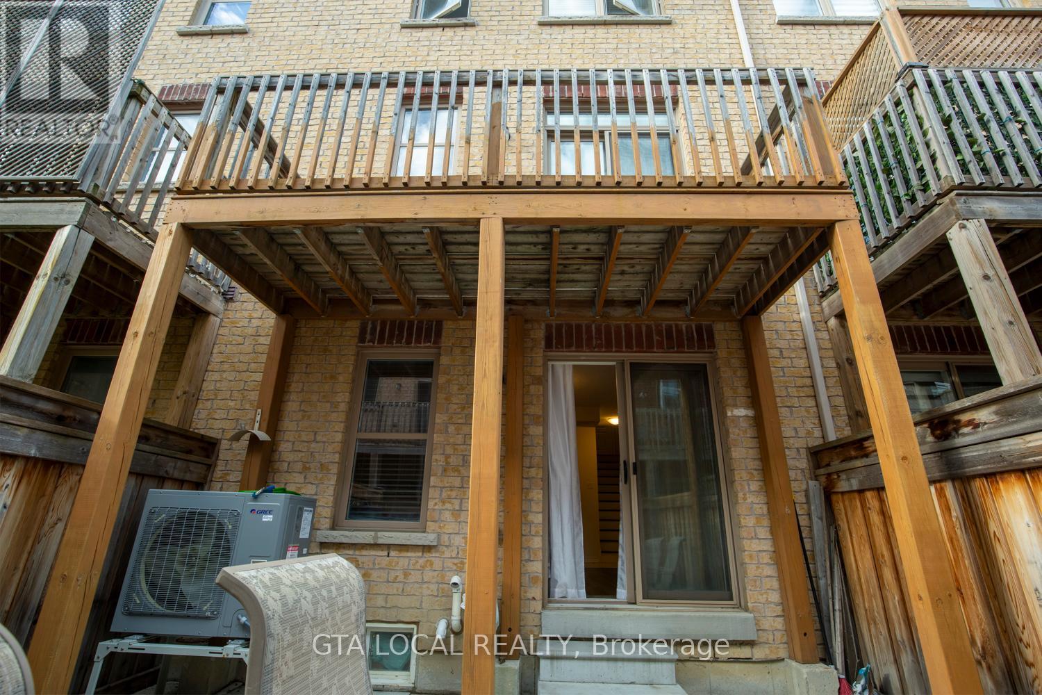 31 - 10 Porter Avenue W, Vaughan, Ontario  L4L 0H1 - Photo 38 - N12459457
