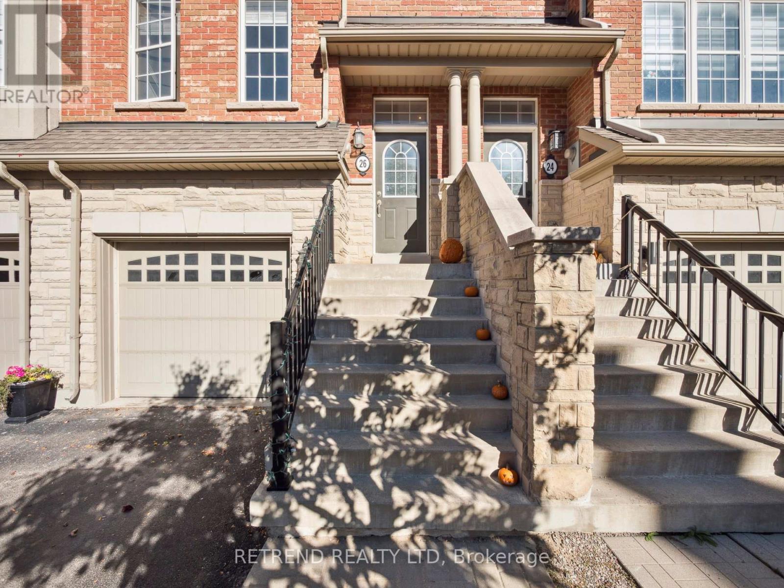 26 Golden Spruce Lane, Vaughan, Ontario  L6A 0J6 - Photo 4 - N12459471