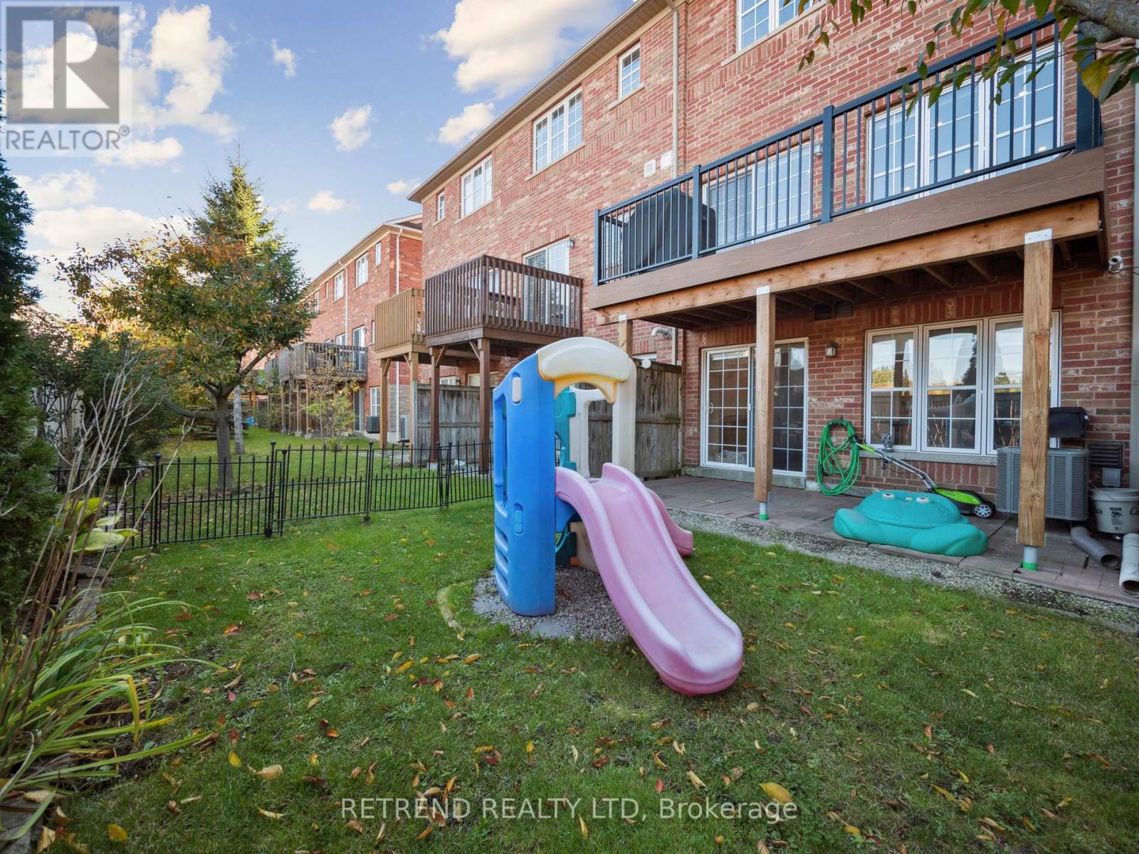 26 Golden Spruce Lane, Vaughan, Ontario  L6A 0J6 - Photo 43 - N12459471