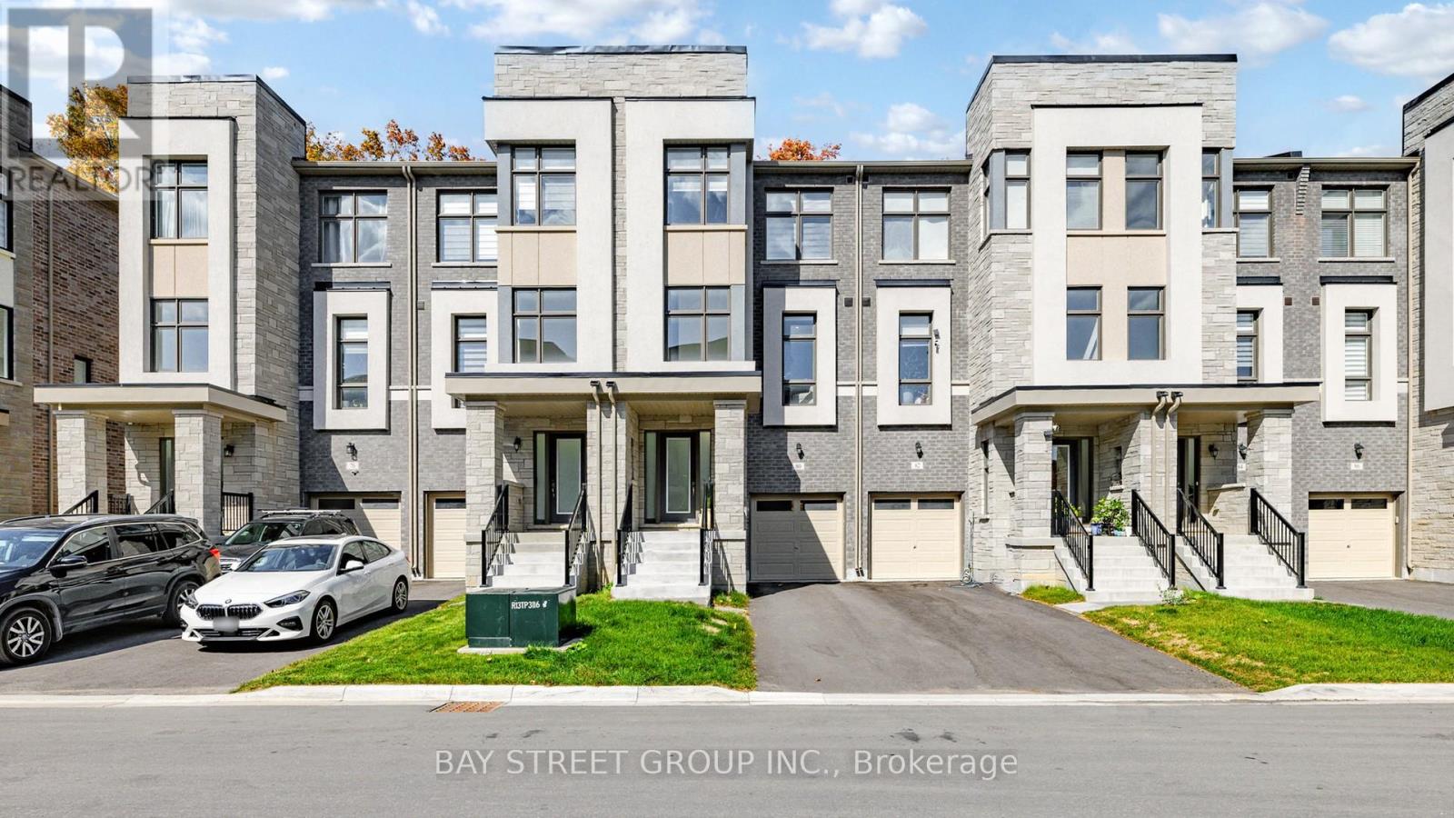80 PUISAYA DRIVE, Richmond Hill, Ontario
