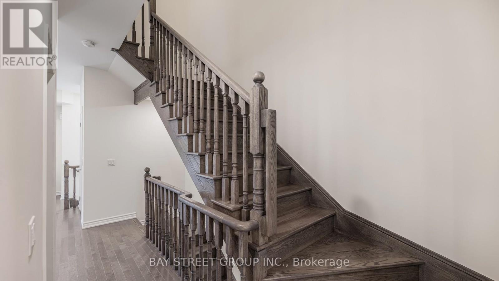 80 Puisaya Drive, Richmond Hill, Ontario  L4E 1L2 - Photo 15 - N12459474