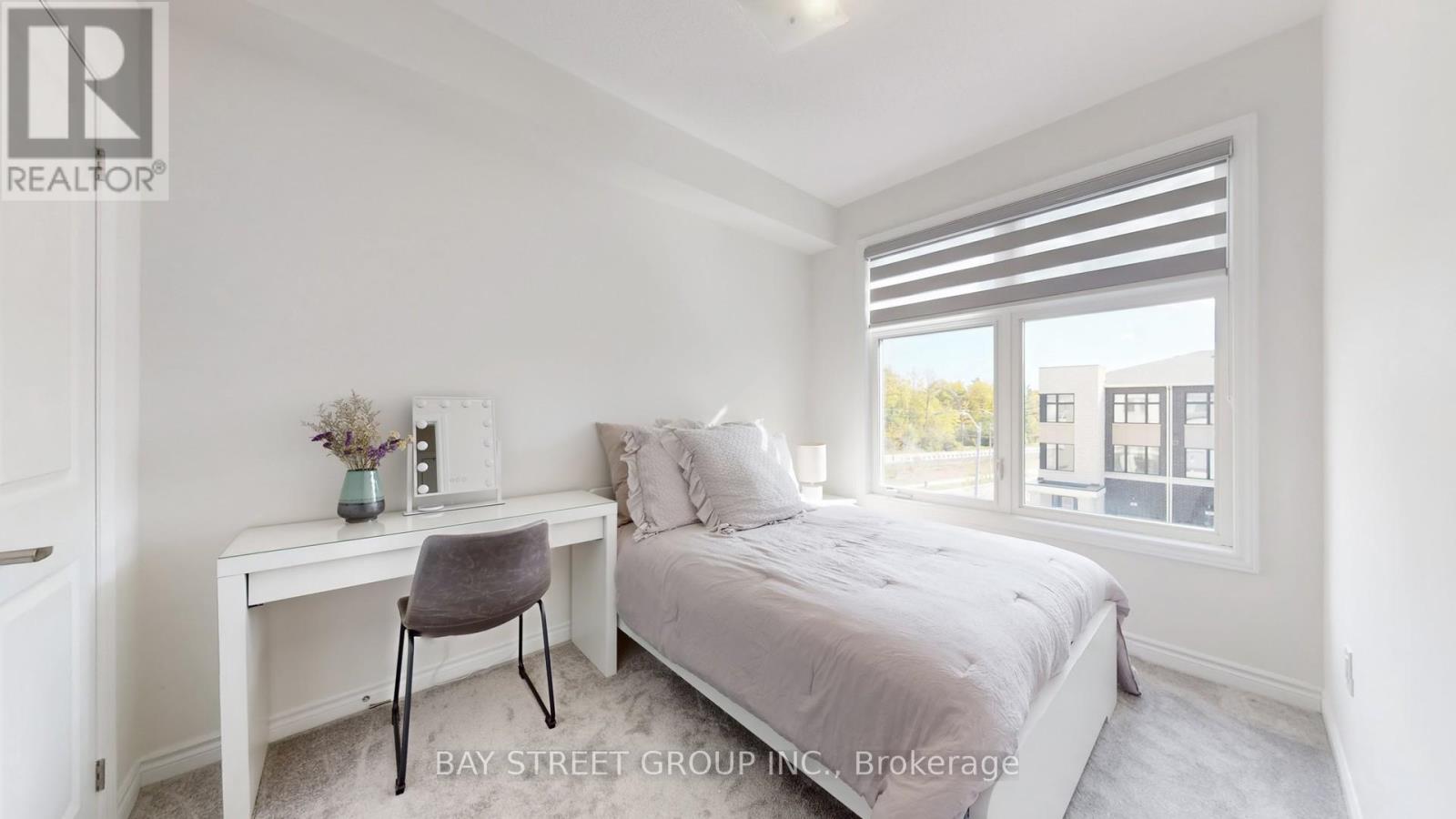 80 Puisaya Drive, Richmond Hill, Ontario  L4E 1L2 - Photo 21 - N12459474