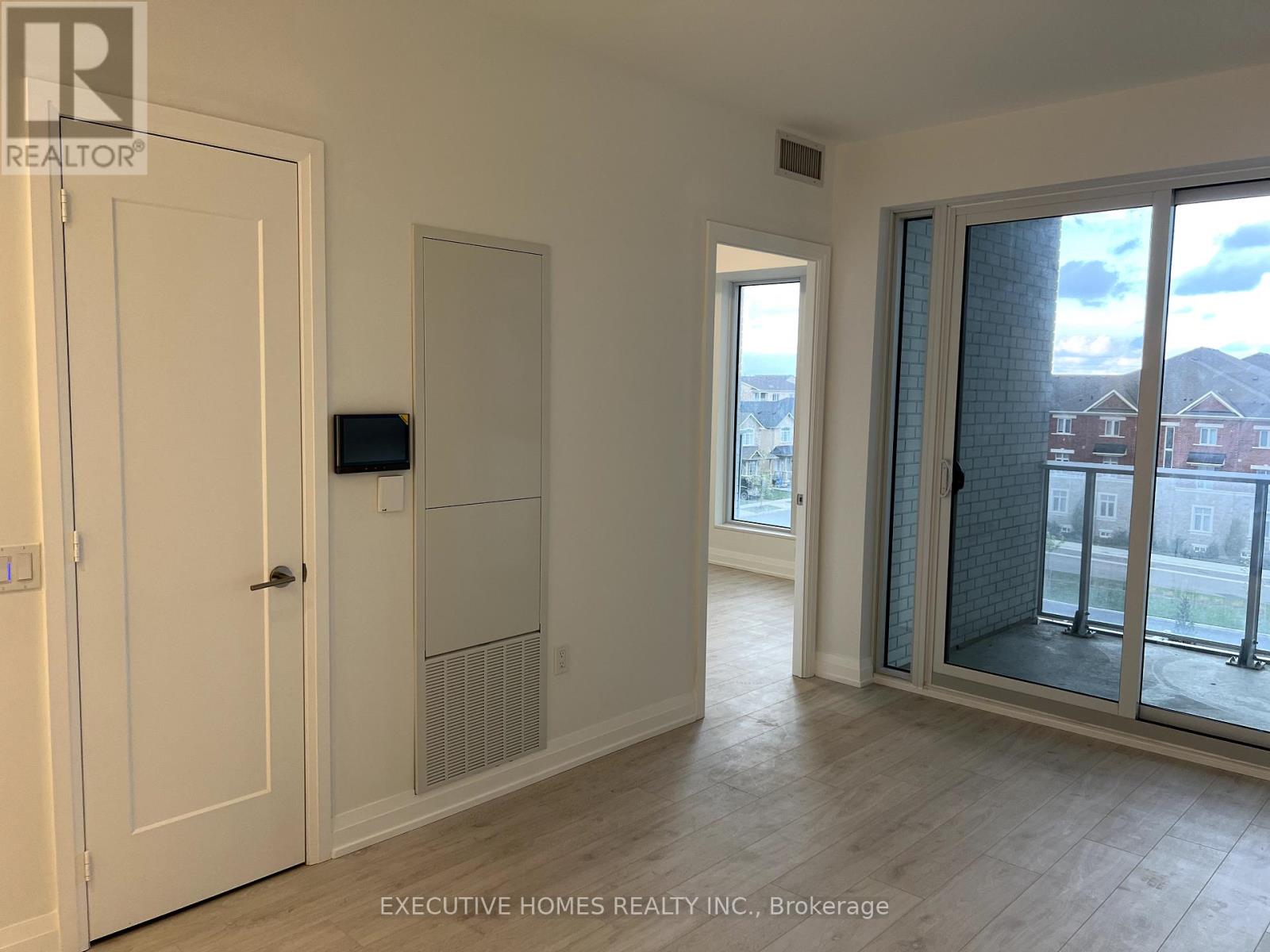 427 - 421 Silver Maple Road, Oakville, Ontario  L6H 7X8 - Photo 14 - W12459439