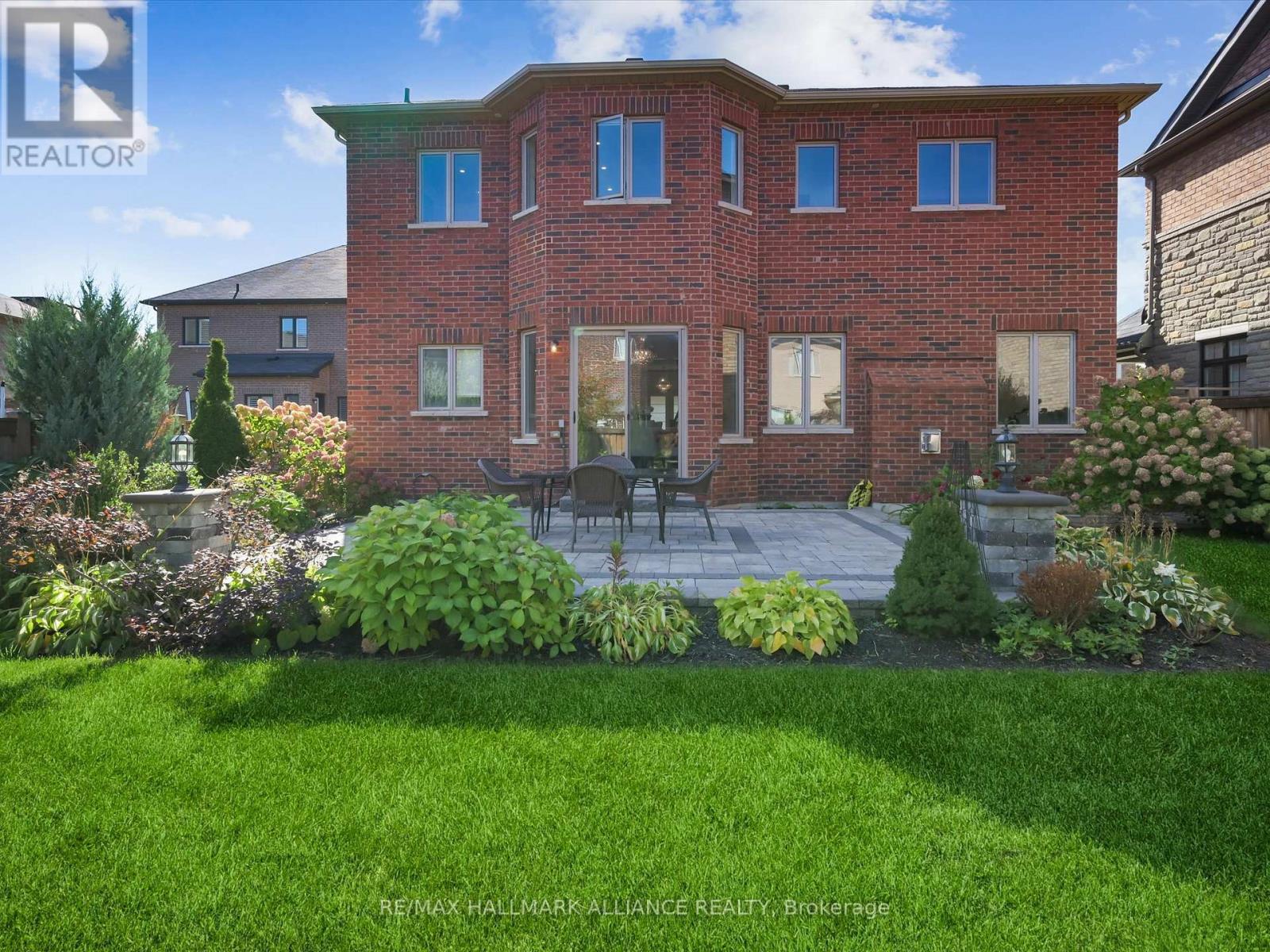 3340 Meadow Marsh Crescent, Oakville, Ontario  L6H 0T5 - Photo 45 - W12459458