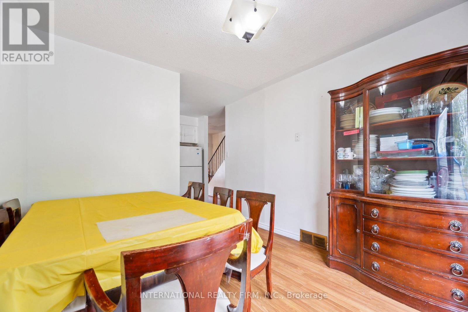 134 Garland Lane, London East, Ontario  N5V 3K8 - Photo 12 - X12459466