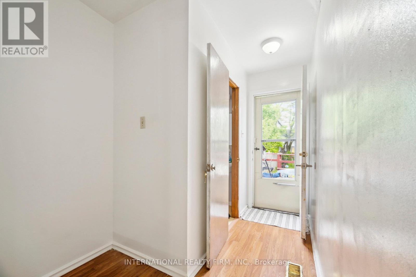 134 Garland Lane, London East, Ontario  N5V 3K8 - Photo 27 - X12459466