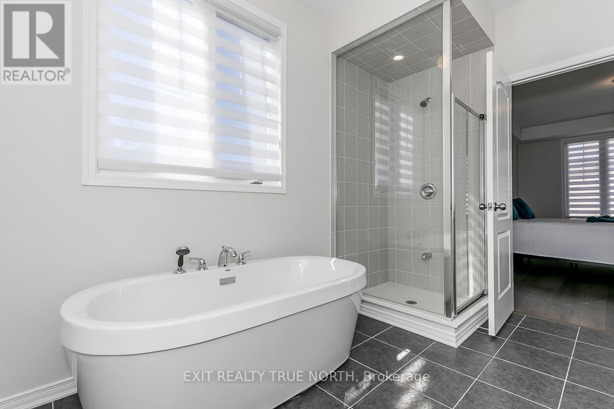 47 Marina Village Drive, Georgian Bay, Ontario  L0K 1S0 - Photo 22 - X12459469