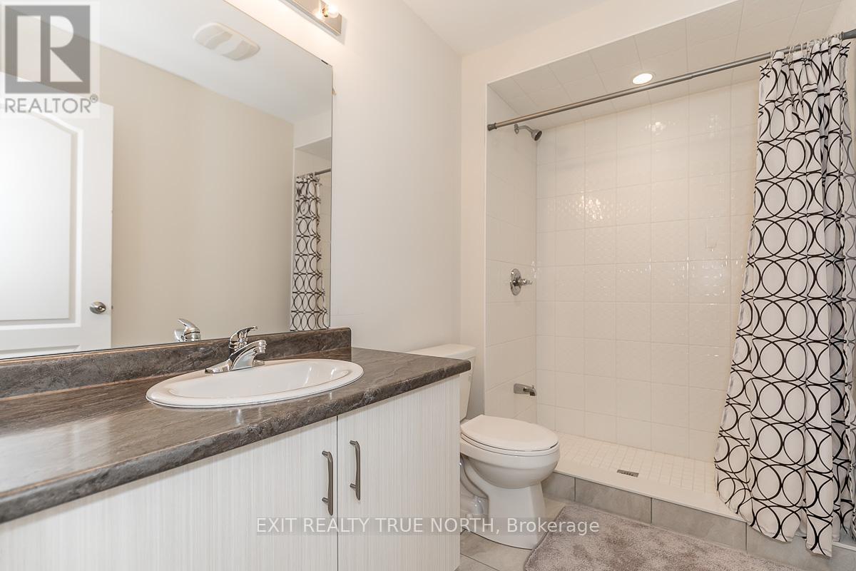 47 Marina Village Drive, Georgian Bay, Ontario  L0K 1S0 - Photo 31 - X12459469