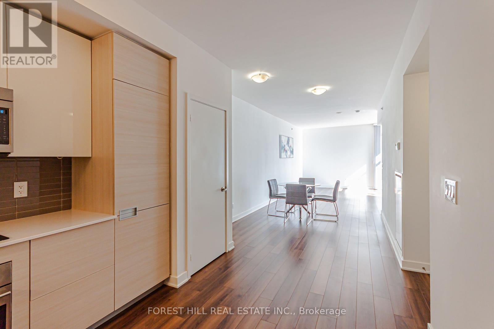 2201 - 210 Simcoe Street, Toronto, Ontario  M5T 0A9 - Photo 10 - C12459487