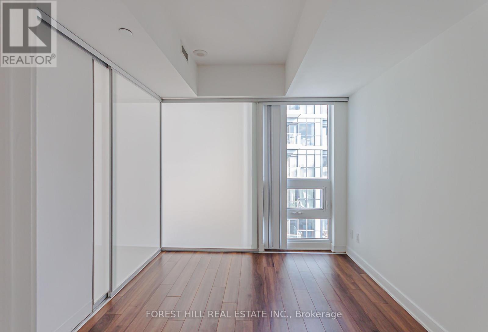 2201 - 210 Simcoe Street, Toronto, Ontario  M5T 0A9 - Photo 14 - C12459487