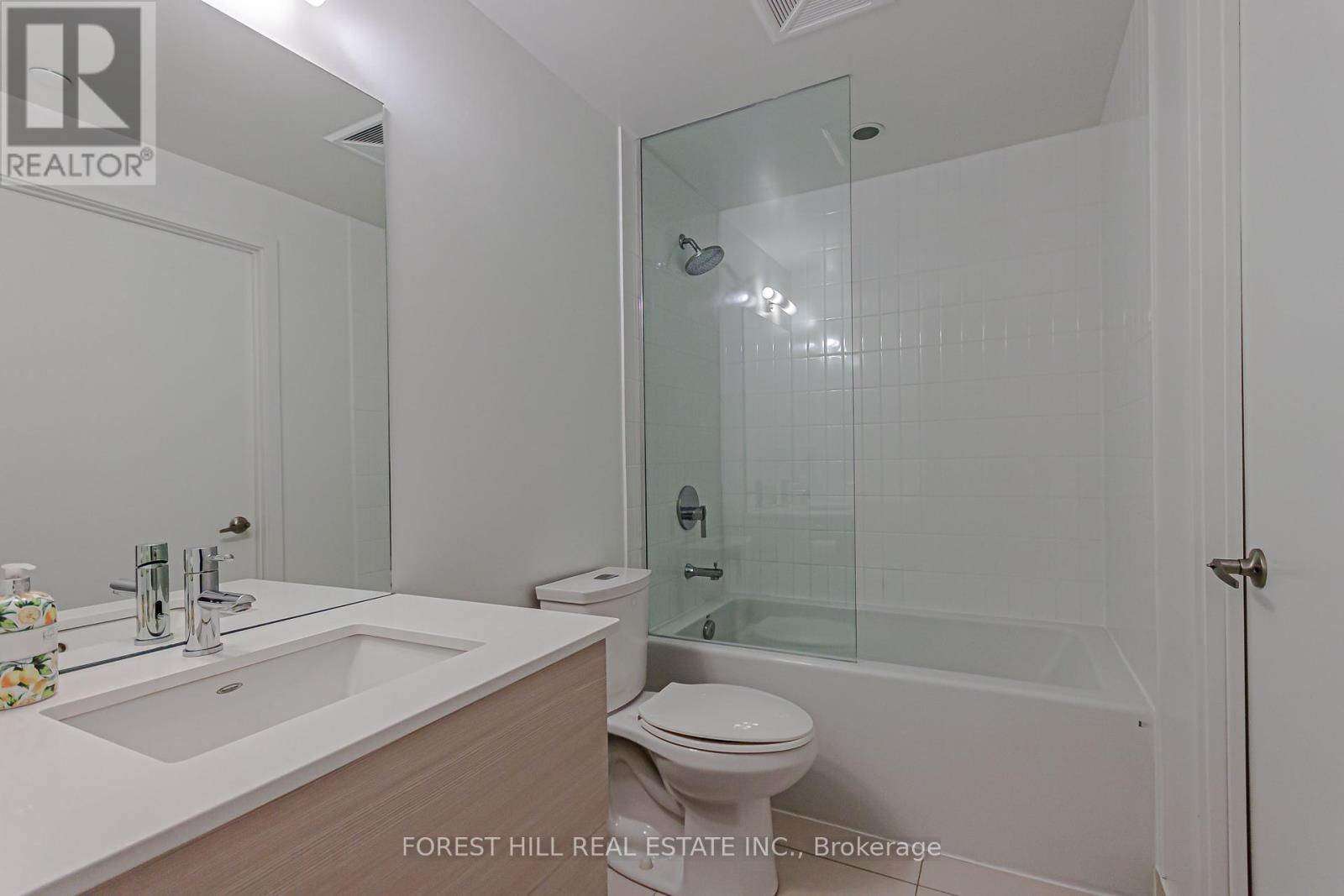 2201 - 210 Simcoe Street, Toronto, Ontario  M5T 0A9 - Photo 18 - C12459487