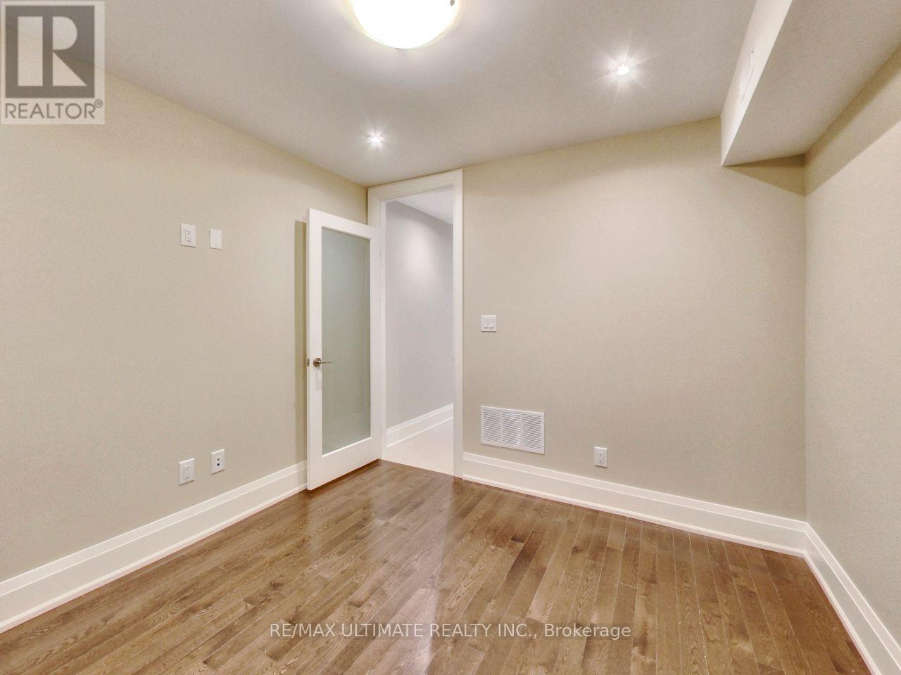 Suite 2 - 34 Fraserwood Avenue, Toronto, Ontario  M6B 2N5 - Photo 6 - C12459489