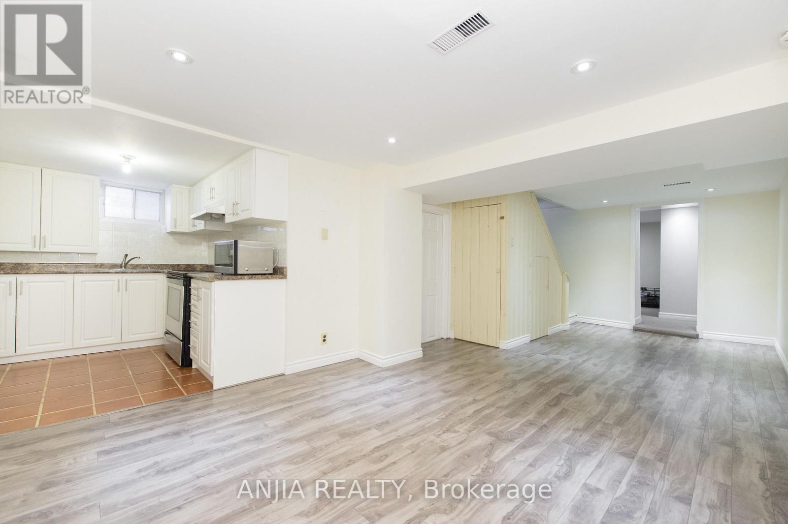 76 Adair Road, Toronto, Ontario  M4B 1V7 - Photo 30 - E12459486