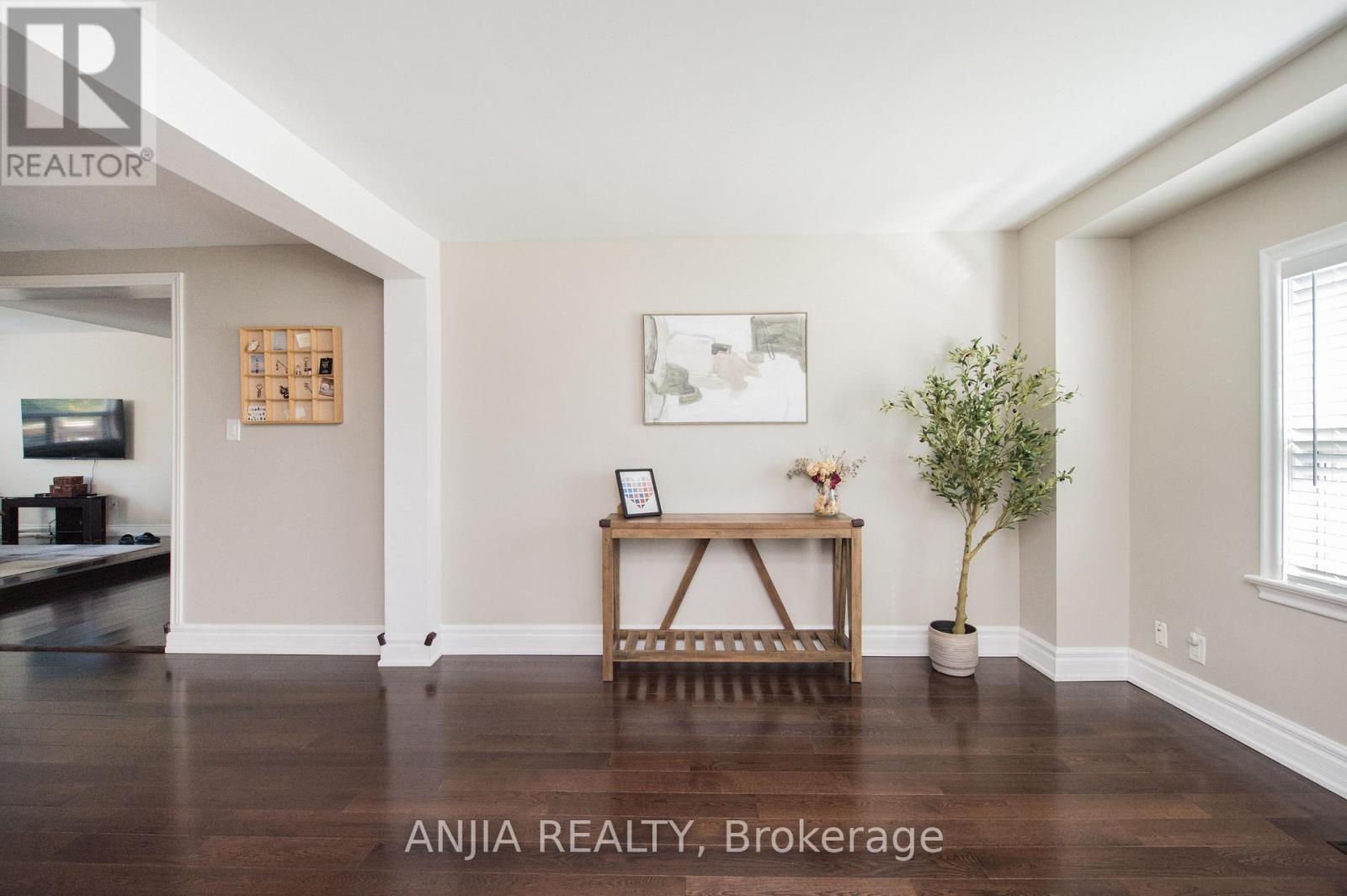 76 Adair Road, Toronto, Ontario  M4B 1V7 - Photo 4 - E12459486