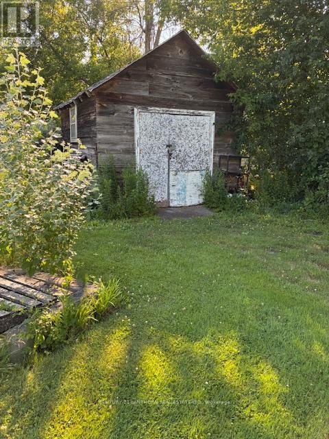 741 County Road 28 Road W, Prince Edward County, Ontario  K8N 4Z7 - Photo 4 - X12267154