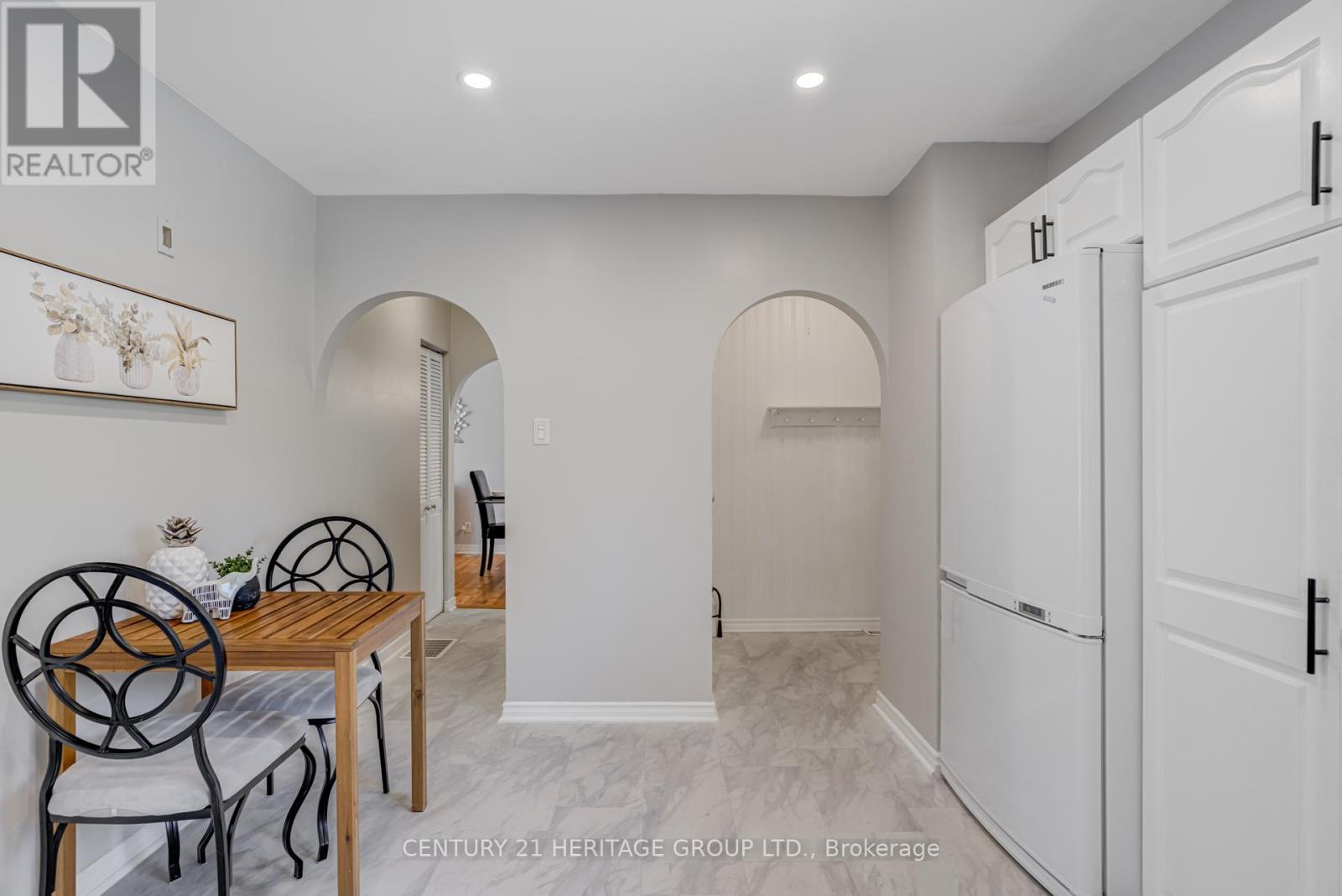 146 Sand Road, East Gwillimbury, Ontario  L9N 1H9 - Photo 13 - N12459475