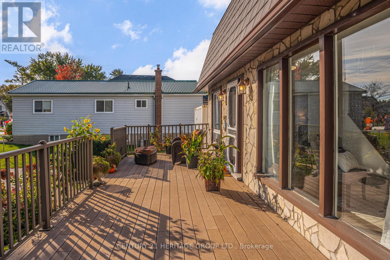 146 Sand Road, East Gwillimbury, Ontario  L9N 1H9 - Photo 3 - N12459475