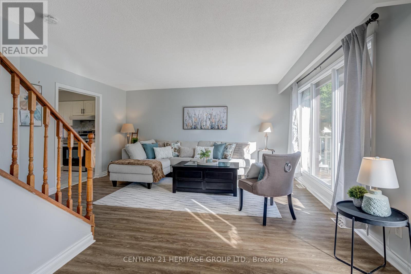 146 Sand Road, East Gwillimbury, Ontario  L9N 1H9 - Photo 5 - N12459475