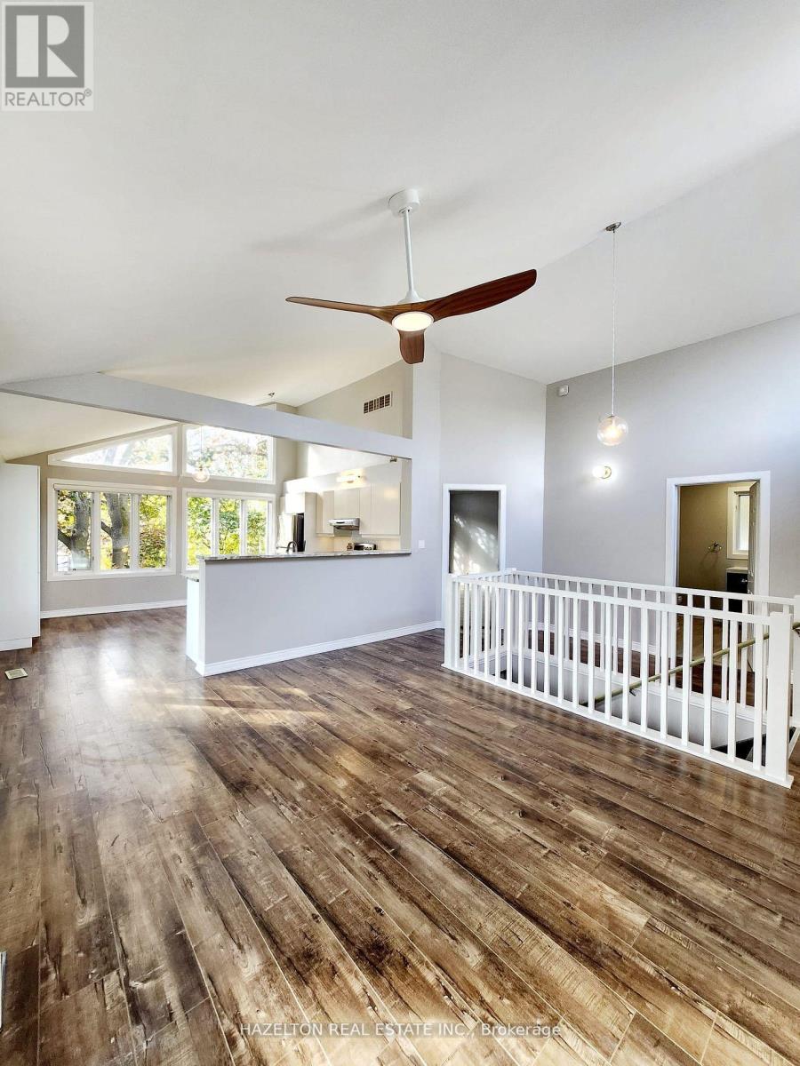 2 - 16 Park Drive, Whitchurch-Stouffville, Ontario  L4A 1G1 - Photo 3 - N12459477