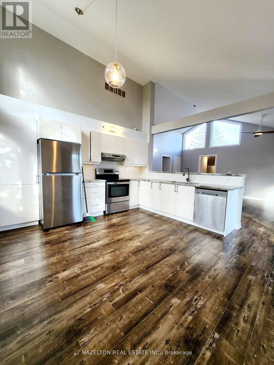 2 - 16 Park Drive, Whitchurch-Stouffville, Ontario  L4A 1G1 - Photo 7 - N12459477