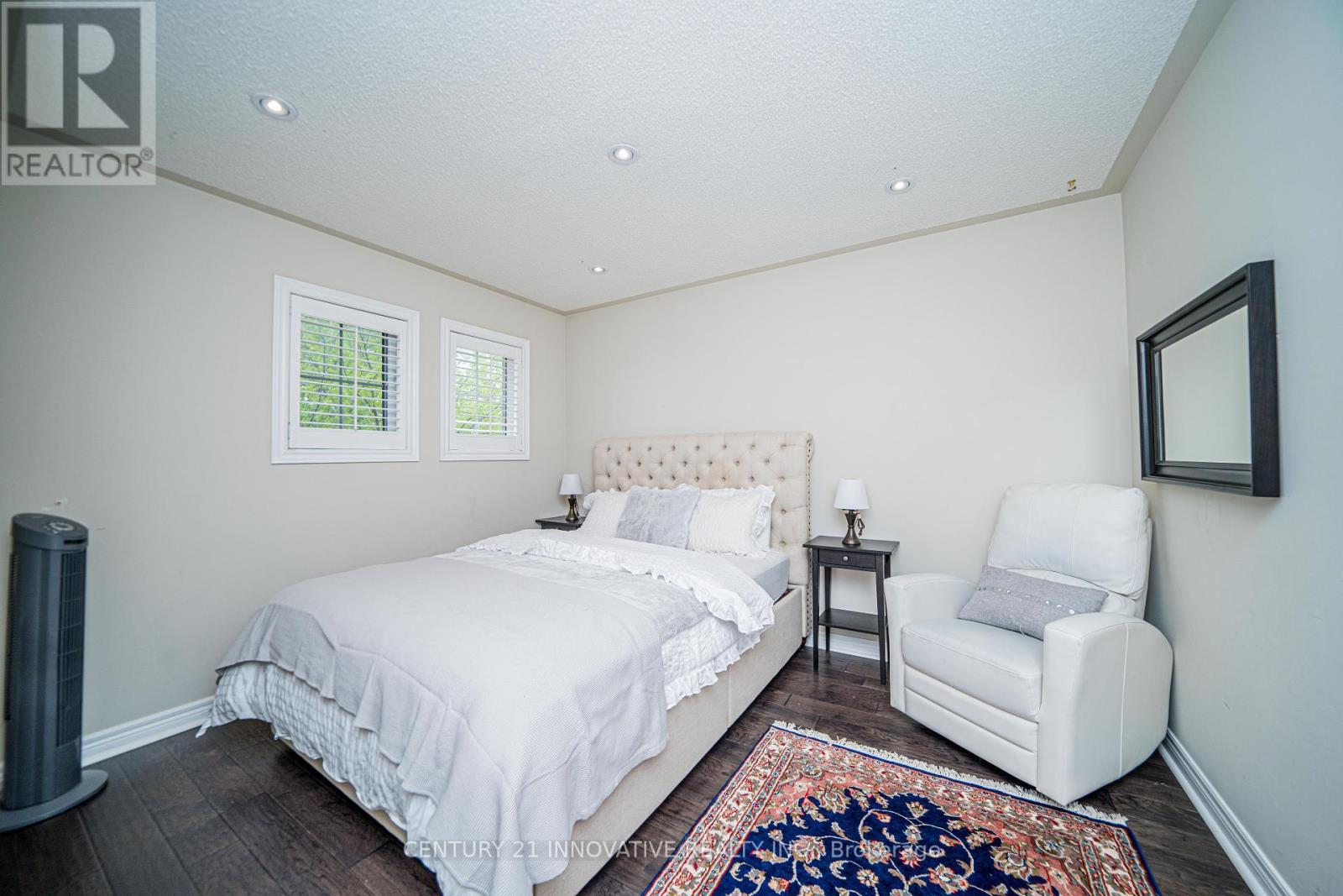 Upper - 46 Laura Sabrina Drive, Vaughan, Ontario  L4H 1X8 - Photo 17 - N12459478