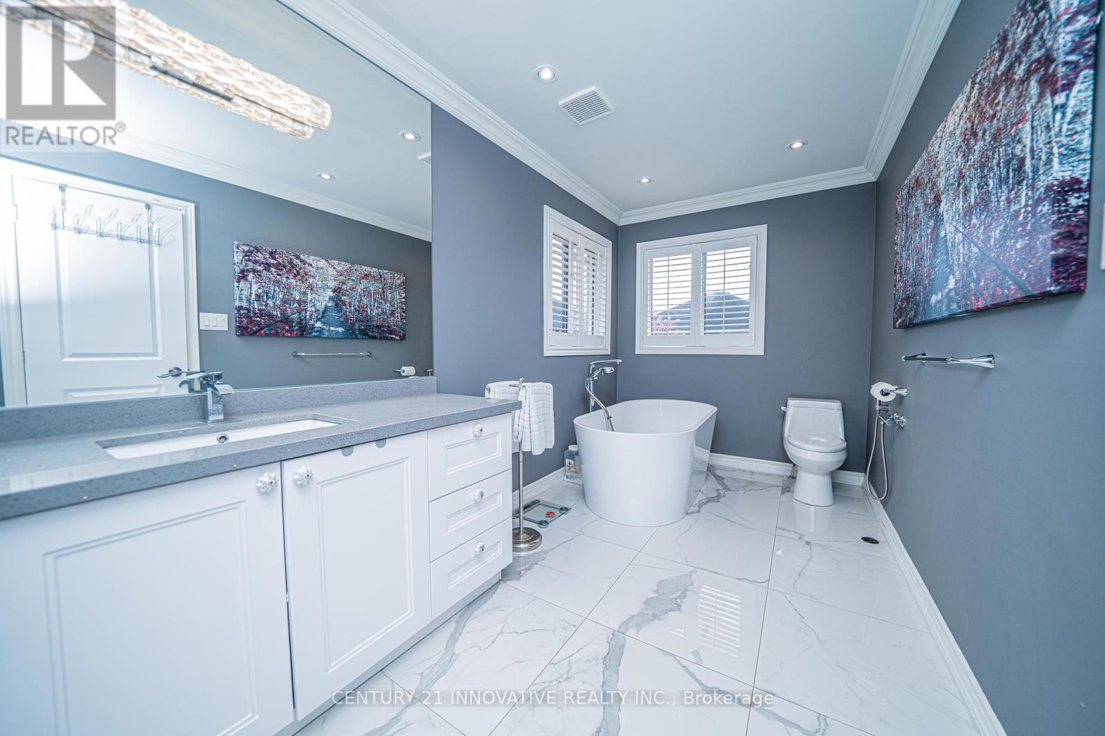 Upper - 46 Laura Sabrina Drive, Vaughan, Ontario  L4H 1X8 - Photo 19 - N12459478