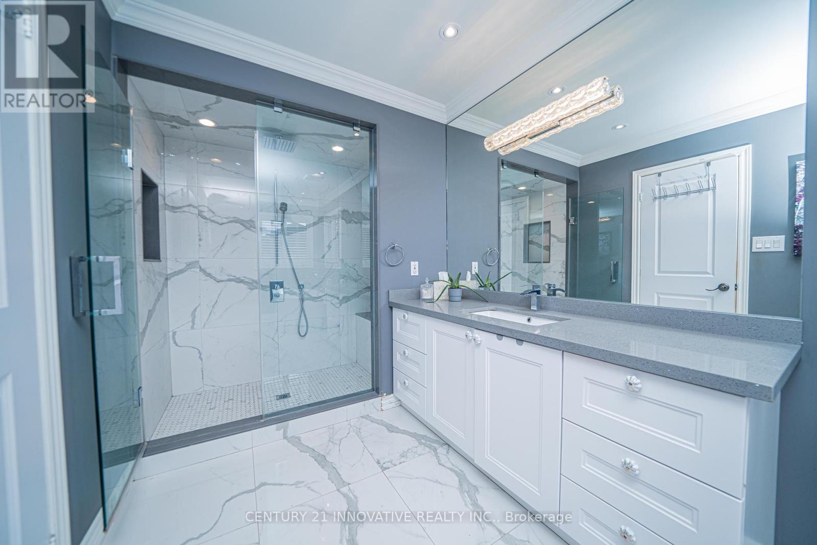 Upper - 46 Laura Sabrina Drive, Vaughan, Ontario  L4H 1X8 - Photo 20 - N12459478