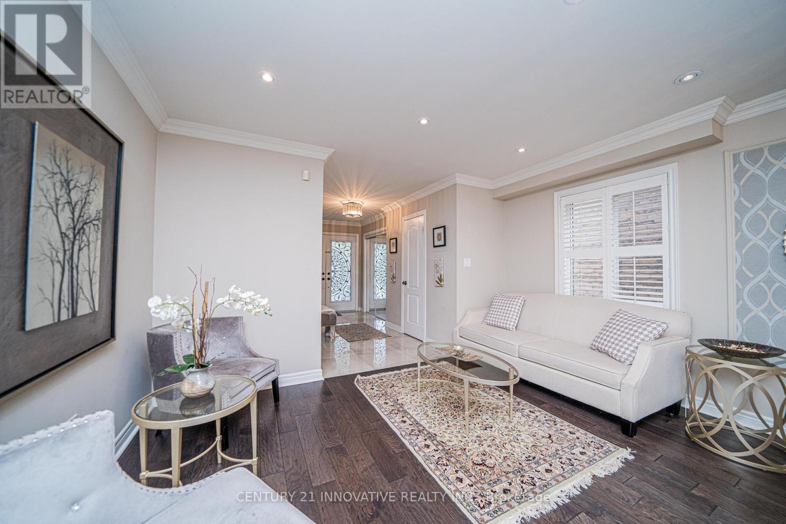 Upper - 46 Laura Sabrina Drive, Vaughan, Ontario  L4H 1X8 - Photo 6 - N12459478